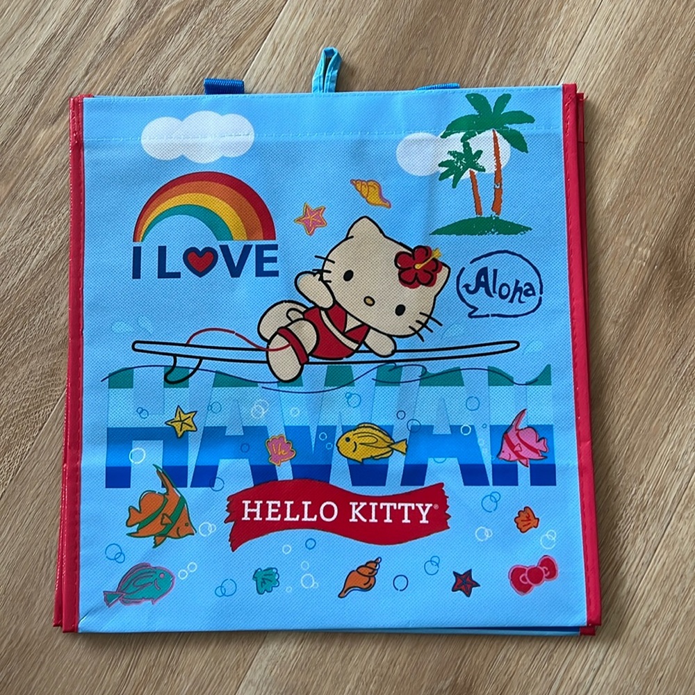 NWT Hello Kitty Hawaii Aloha Reusable Bag